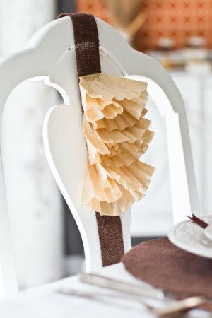 anders-ruff-rustic-thanksgiving-chair-decoration-ruffle